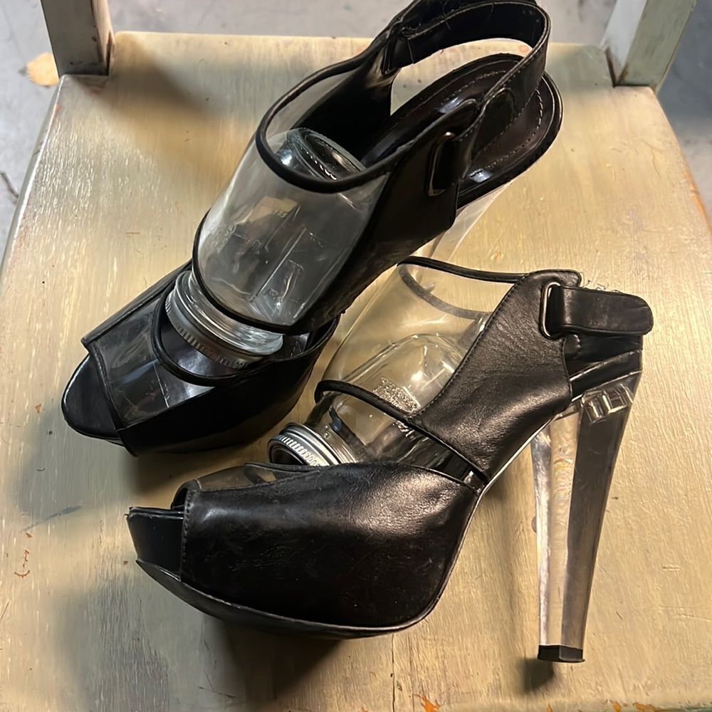 Size 38 (7.5) Guess Clear + Black Platform